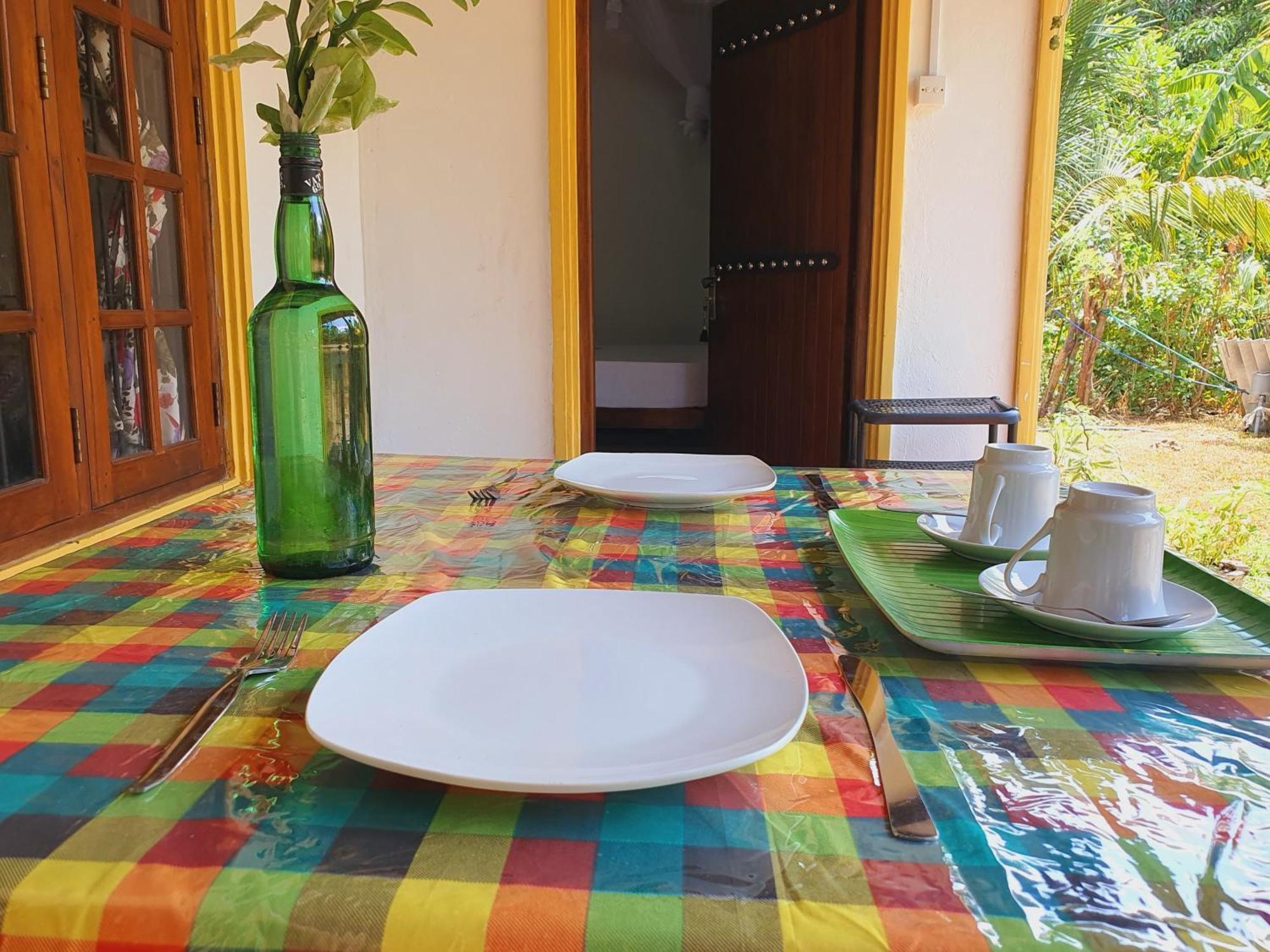 Sanu Home Stay Sigiriya Buitenkant foto