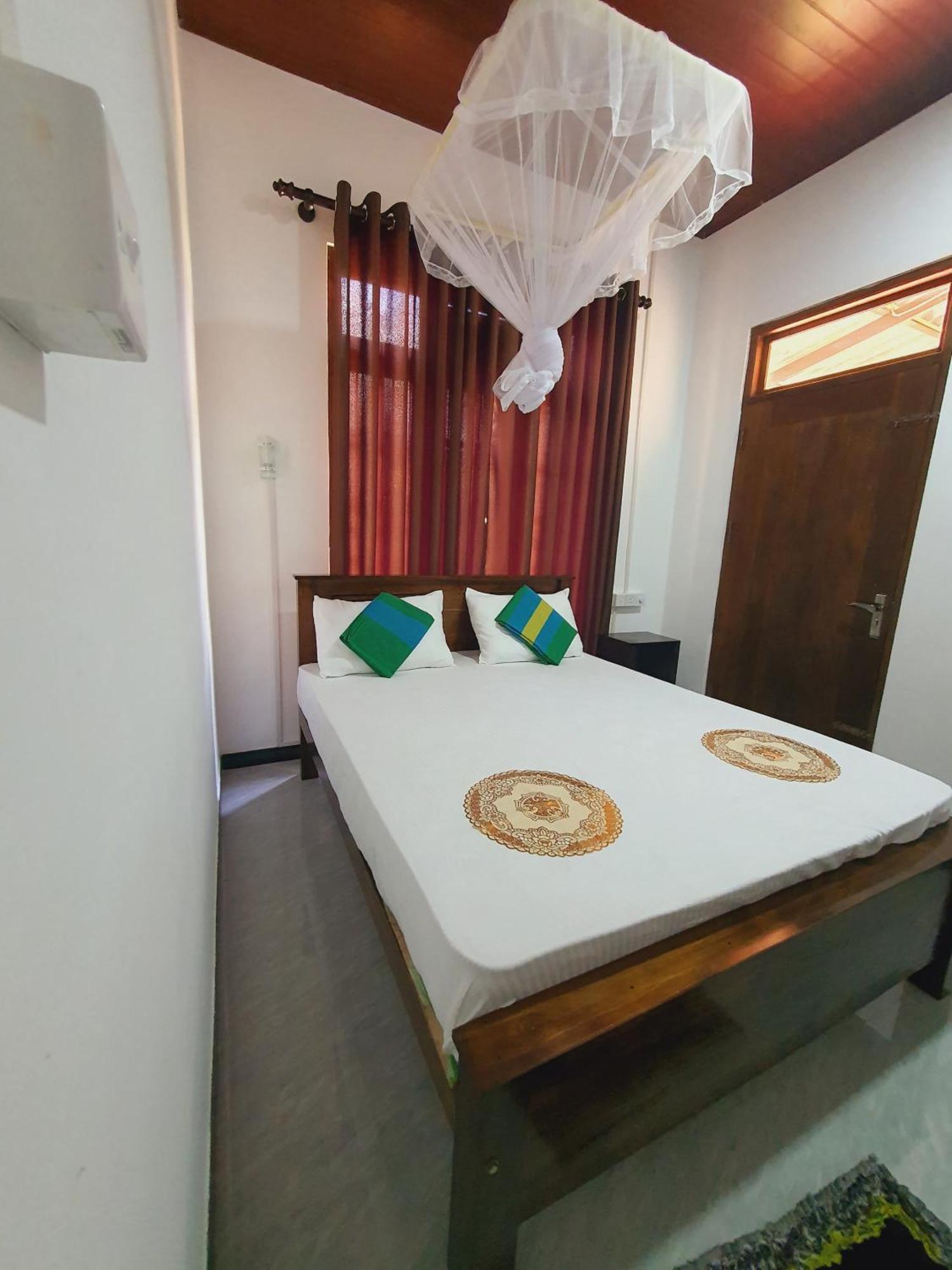 Sanu Home Stay Sigiriya Buitenkant foto