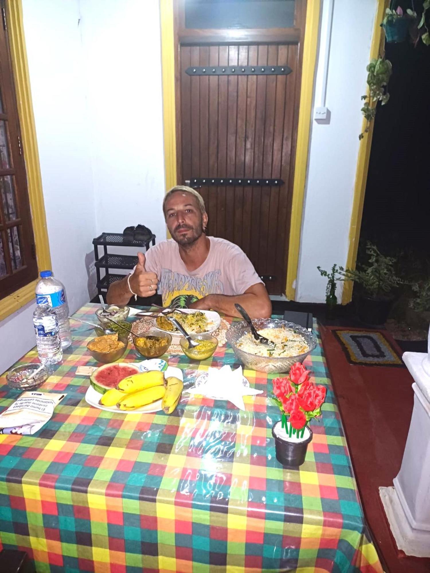 Sanu Home Stay Sigiriya Buitenkant foto